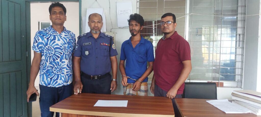 কাঠালিয়ায় ই/য়া/বা/সহ মাদক কারবারি আটক