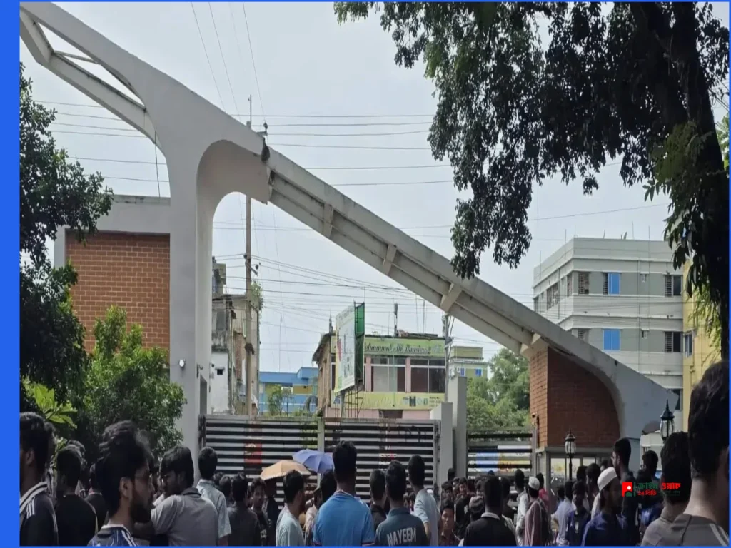 উপাচার্য পরিবর্তনের প্রতিবাদে উত্তাল চুয়েট, শিক্ষার্থীদের ‘কমপ্লিট শাটডাউন’