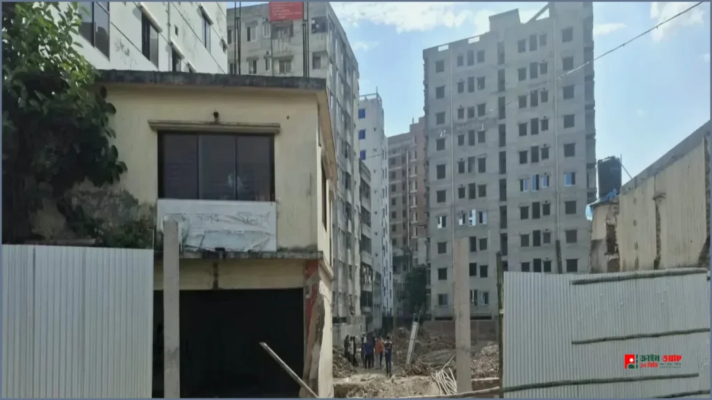 মোহাম্মদপুরে ভাঙচুর ও লুটপাট চালিয়ে জমি দখলের চেষ্টা
