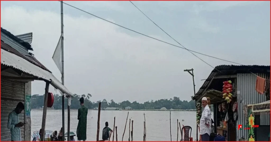 ৫০ বছরেও যাত্রী ছাউনিহীন নলছিটি ট্রলার ঘাট, চরম ভোগান্তিতে যাত্রী