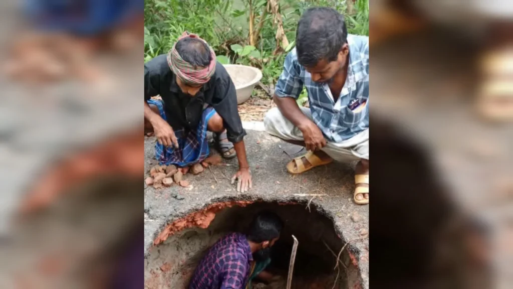 আমুয়া-কৈখালী সড়কের বিপজ্জনক গর্ত মেরামত করলেন জামায়াতে ইসলামীর কর্মীরা