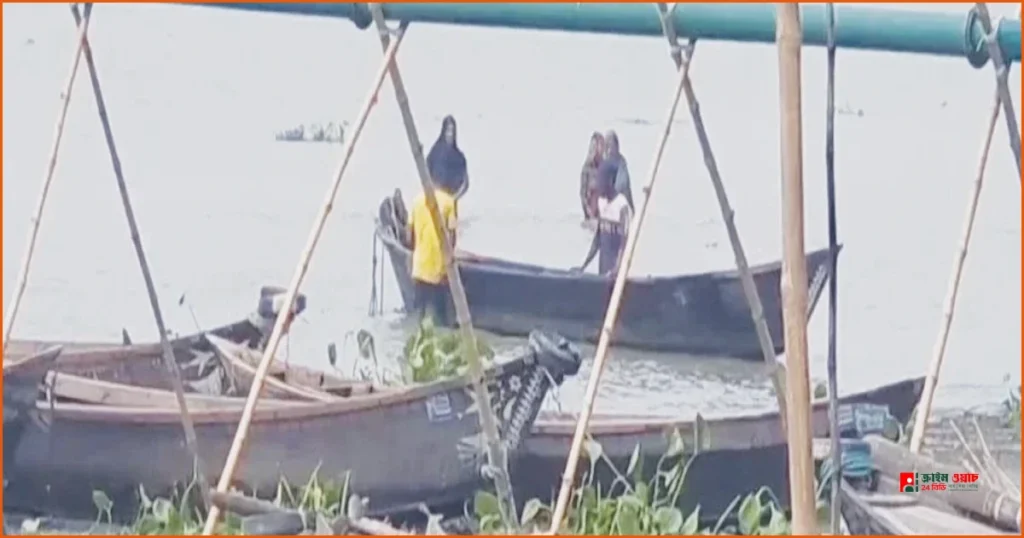 নিষেধাজ্ঞা শেষে মধ্যরাতে নদীতে ফিরছেন চাঁদপুরের অর্ধলক্ষ জেলে