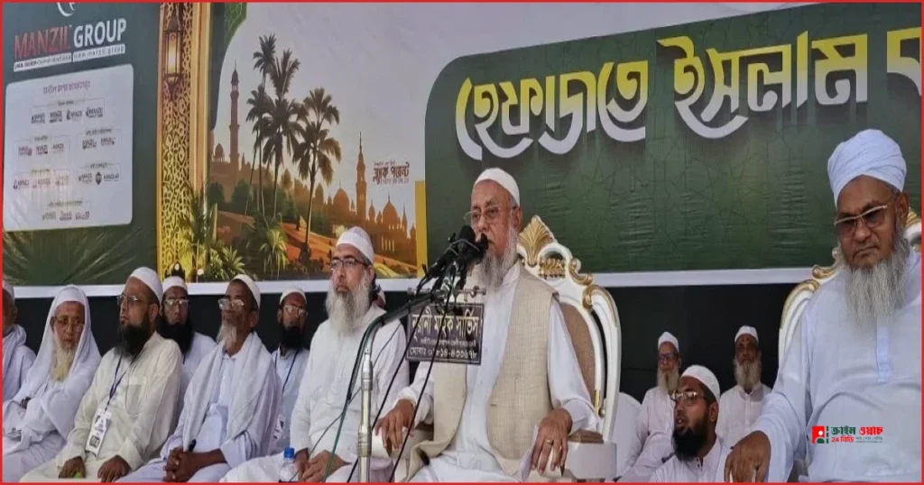 হিজাব বিতর্কে ঢাবি শিক্ষিকার স্থায়ী বহিষ্কারের দাবি হেফাজত মহাসচিবের